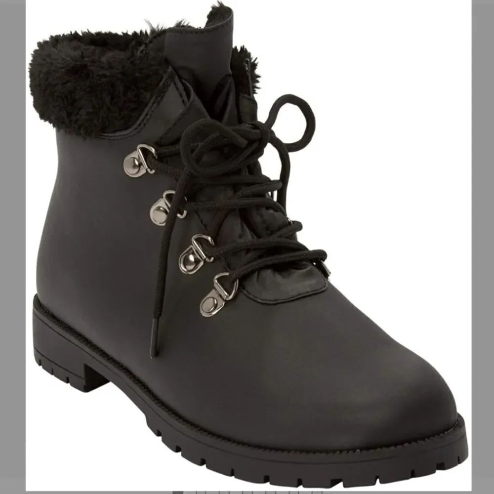 BRAND NEW COMFORTVIEW WOMEN"S WITH WIDTH THE VYLON HIKER ALL WEATHER BOOTIE